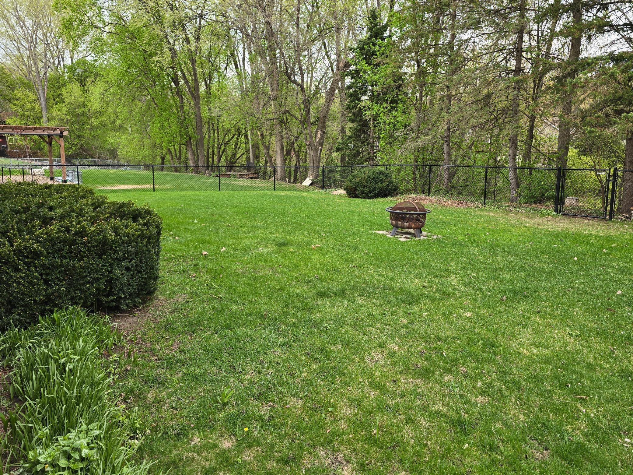 1830 Walnut Lane