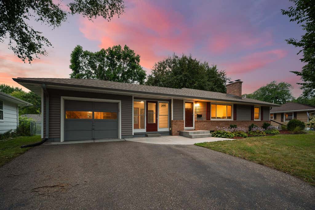 Photo of 6917 39th Avenue N, Crystal, MN 55427 (MLS # 7111728)