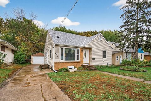 Photo of 442 White Bear Avenue N, Saint Paul, MN 55106 (MLS # 6808307) Photo of 442 White Bear Avenue N, Saint Paul, MN 55106 (MLS # 6808307)