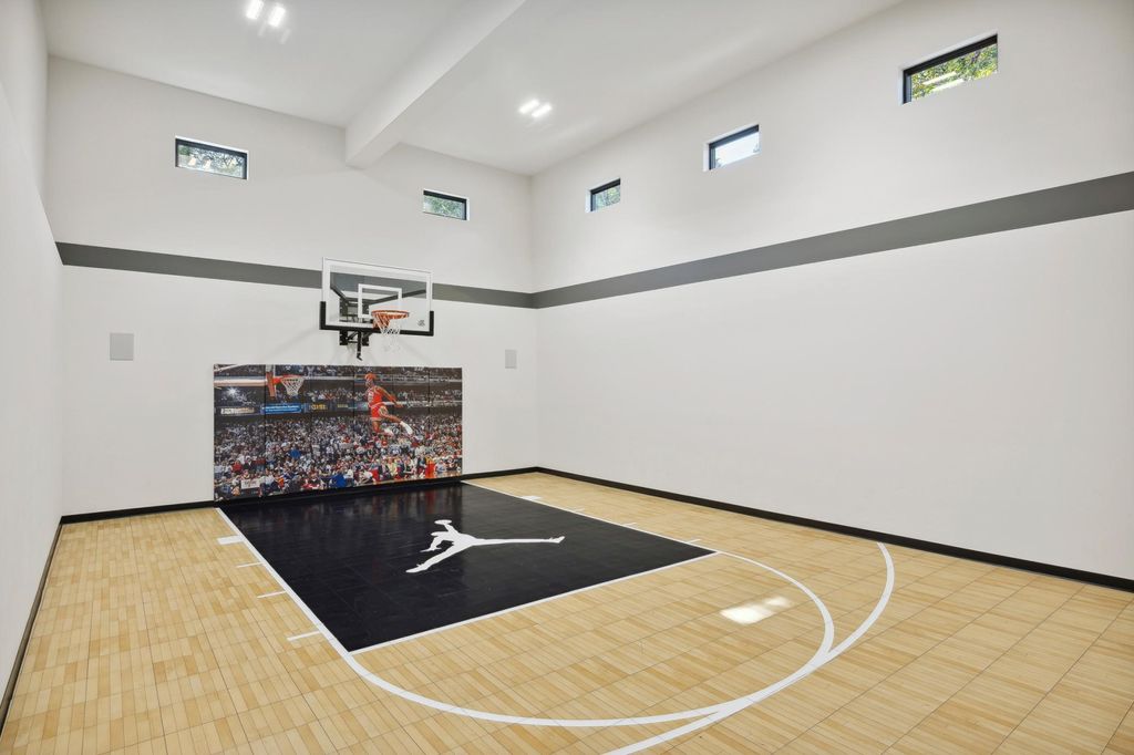 Photo of 22xx Oakland Road, Minnetonka, MN 55305 (MLS # 7003907)