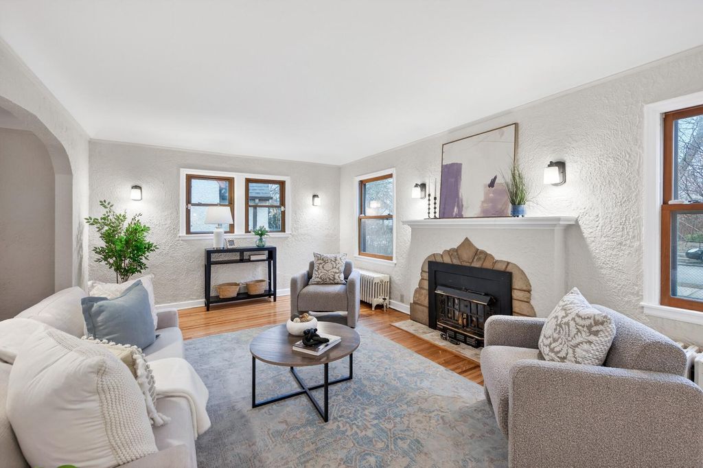 Photo of 4829 Oakland Avenue, Minneapolis, MN 55417 (MLS # 7047810)