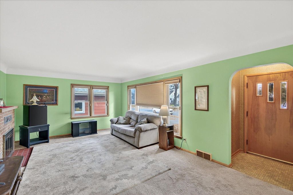 Photo of 5121 Aldrich Avenue N, Minneapolis, MN 55430 (MLS # 6822463)