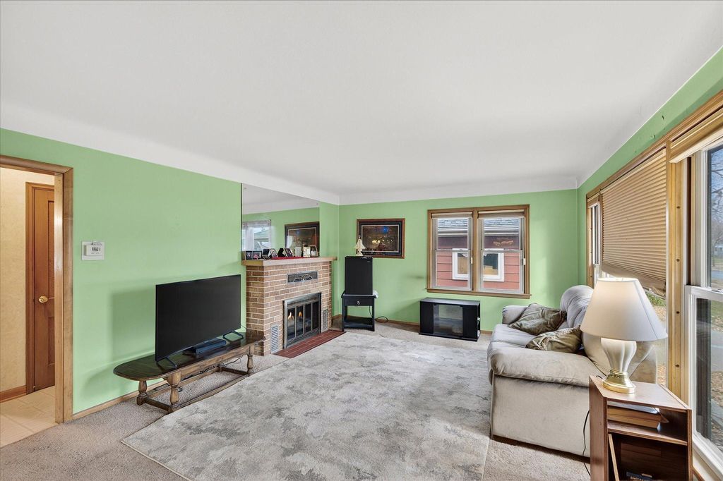 Photo of 5121 Aldrich Avenue N, Minneapolis, MN 55430 (MLS # 6822463)