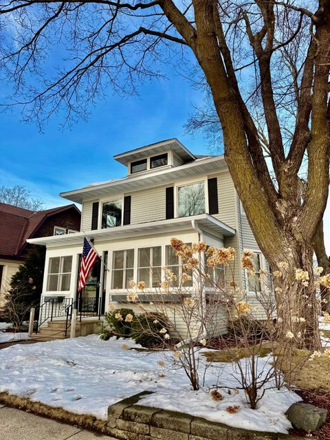 Photo of 127 4th Avenue SW, Faribault, MN 55021 (MLS # 7035494)