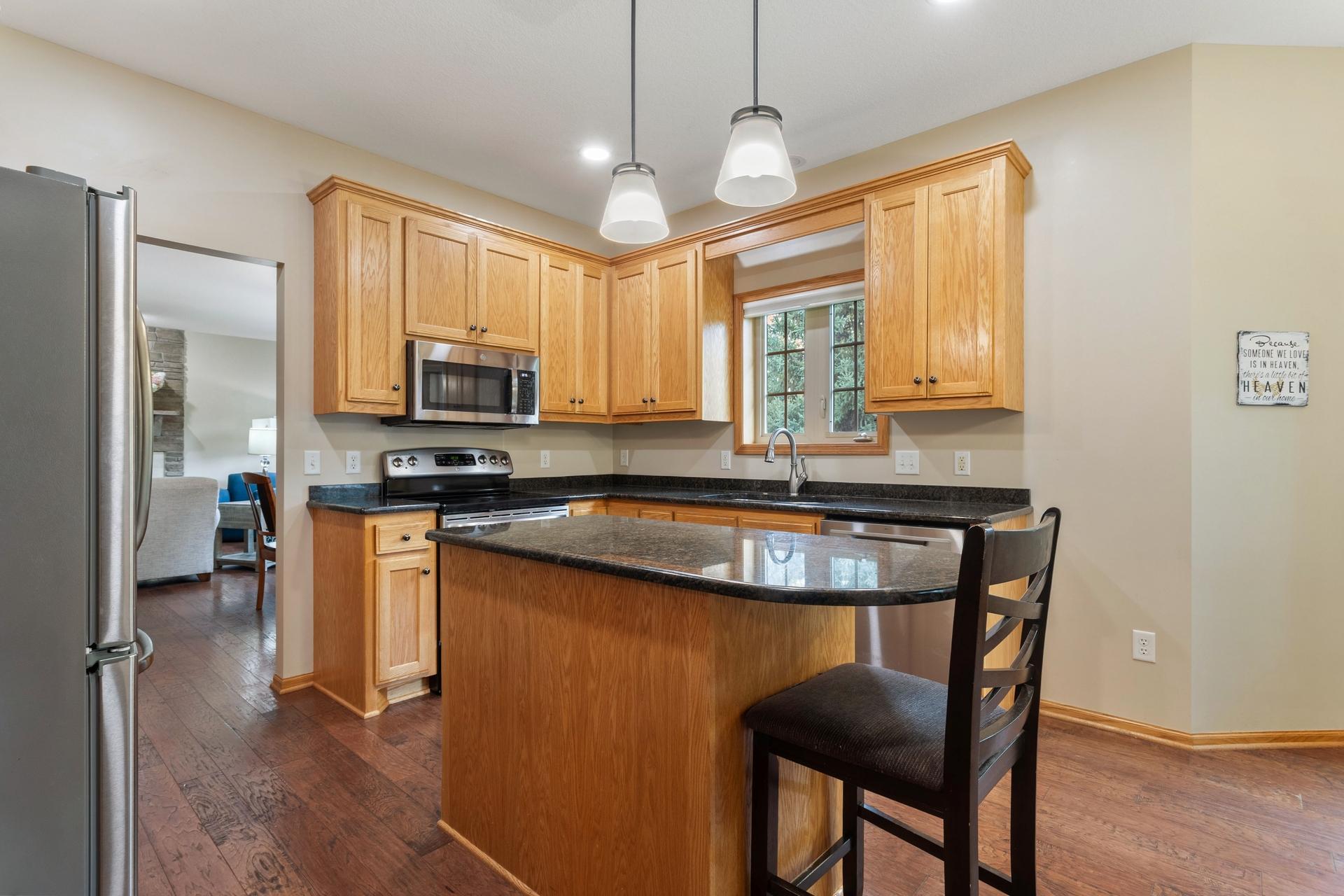339 Summer Place E