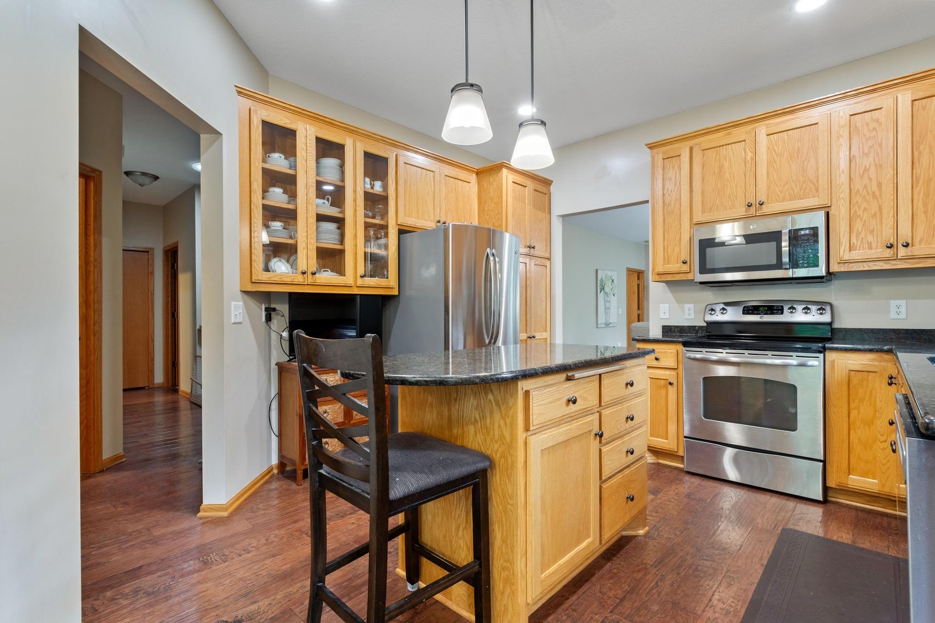 339 Summer Place E