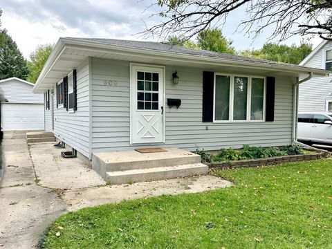 Photo of 309 Lawrence Street, Marshall, MN 56258 (MLS # 6790281)