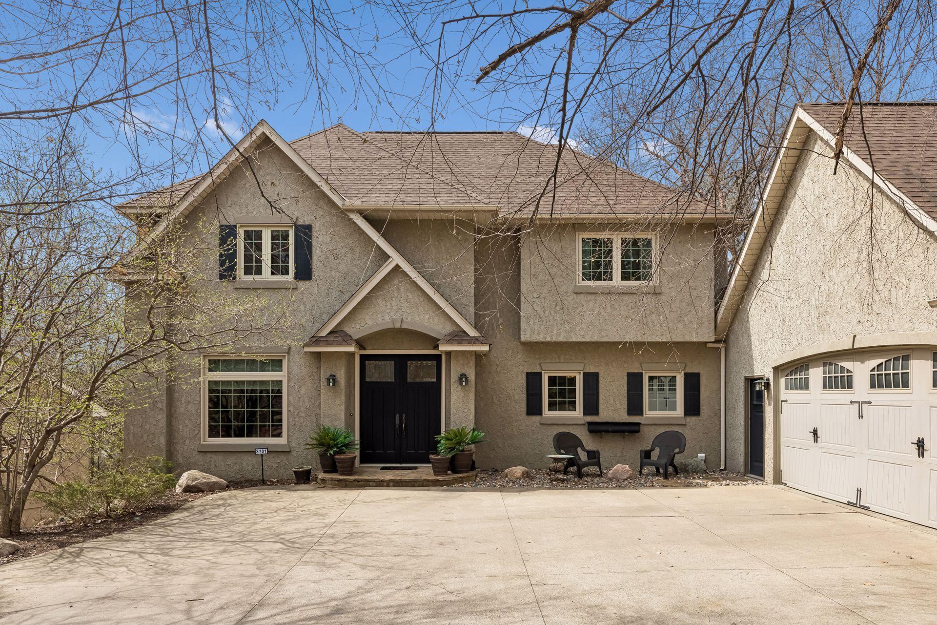 3701 Blackhawk Road