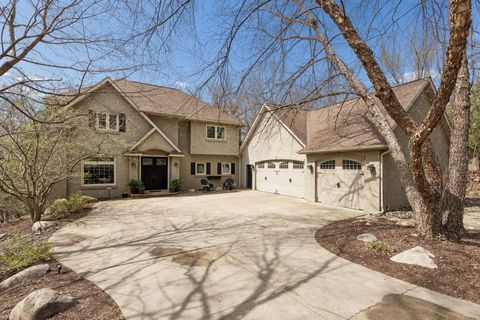 3701 Blackhawk Road Eagan MN 55122