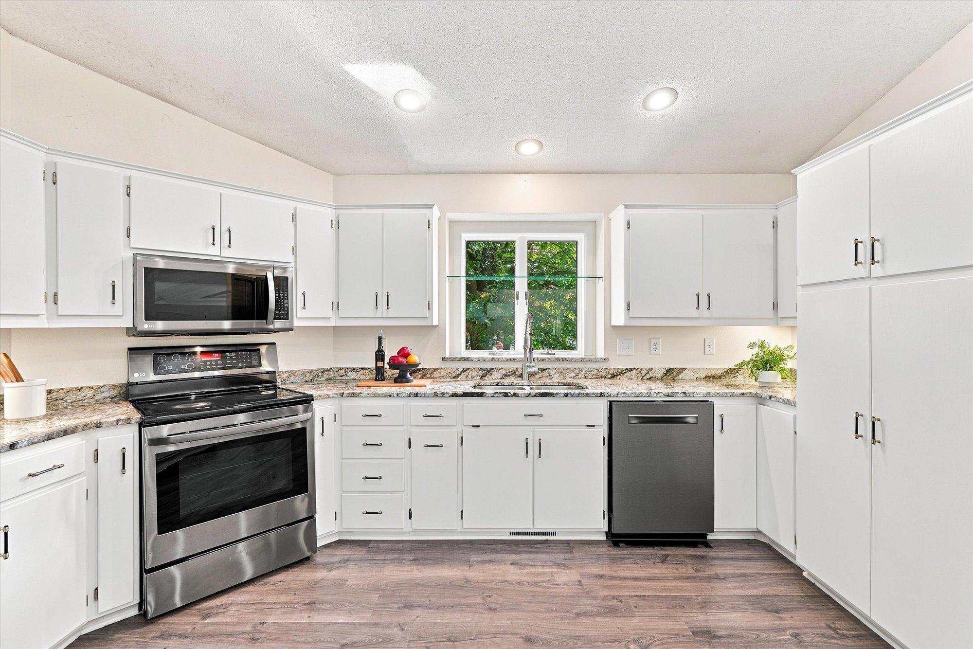 2608 Edgewood Circle