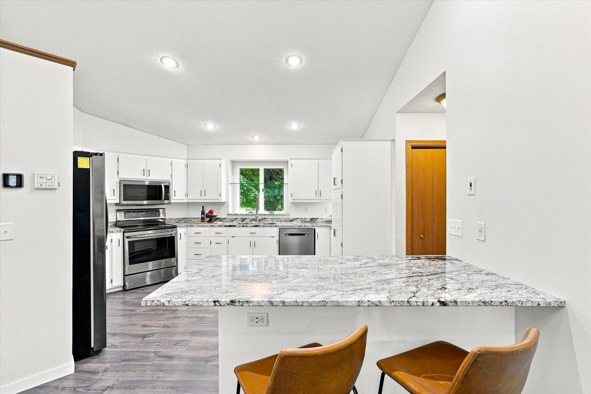 2608 Edgewood Circle