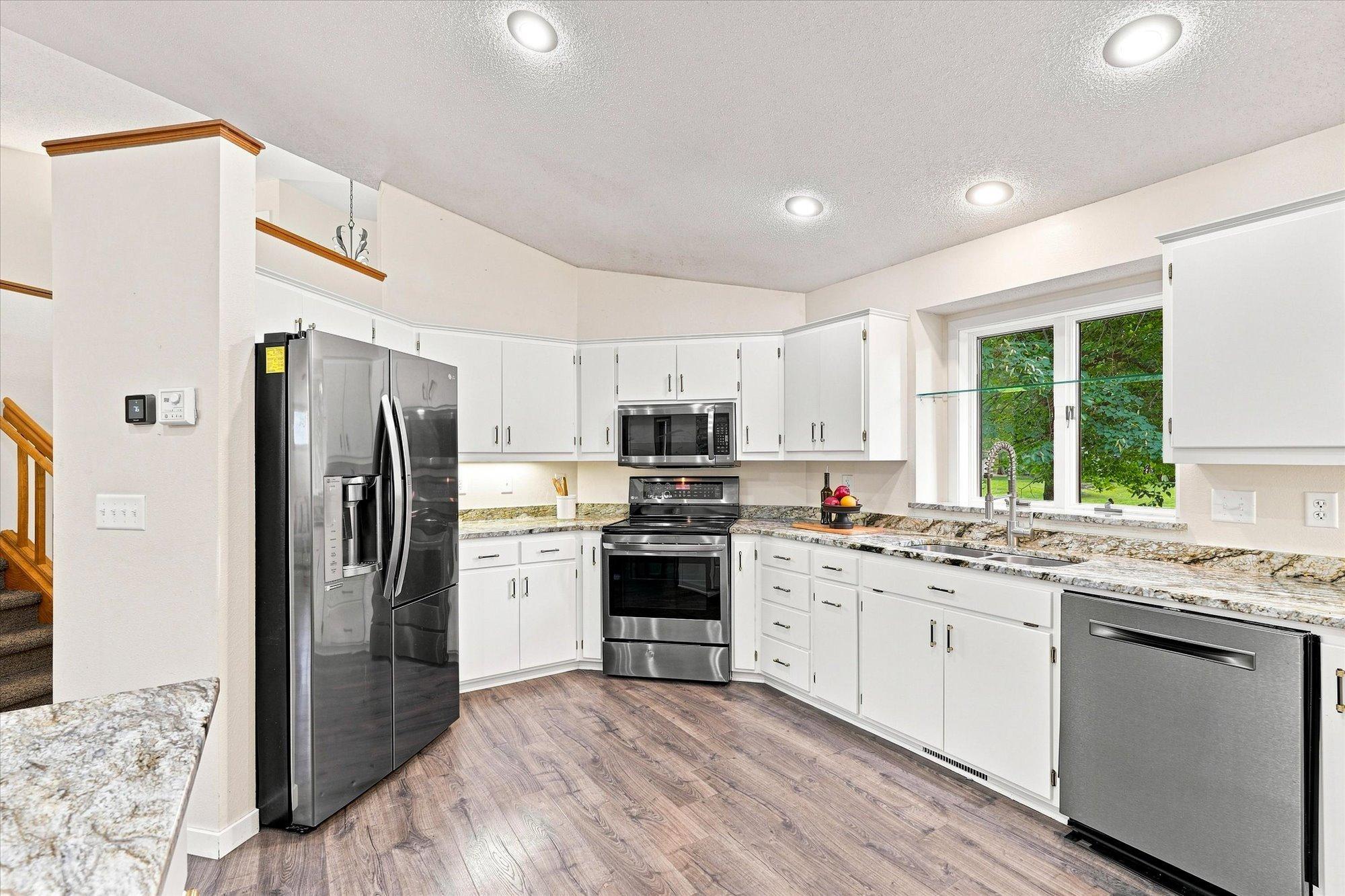 2608 Edgewood Circle