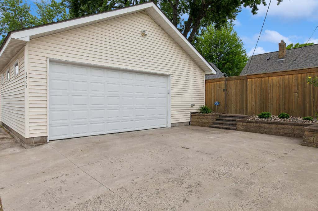 Photo of 5405 30th Avenue S, Minneapolis, MN 55417 (MLS # 7103547)