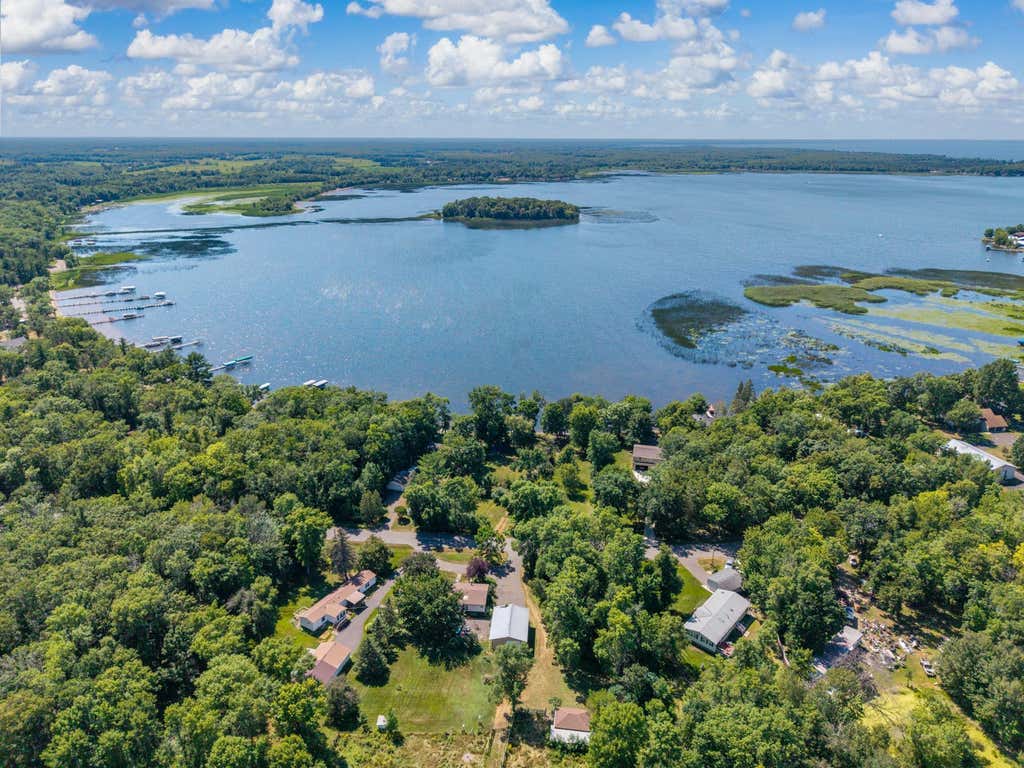 Photo of 910 Lake Shore Boulevard, Wahkon, MN 56386 (MLS # 7111656)