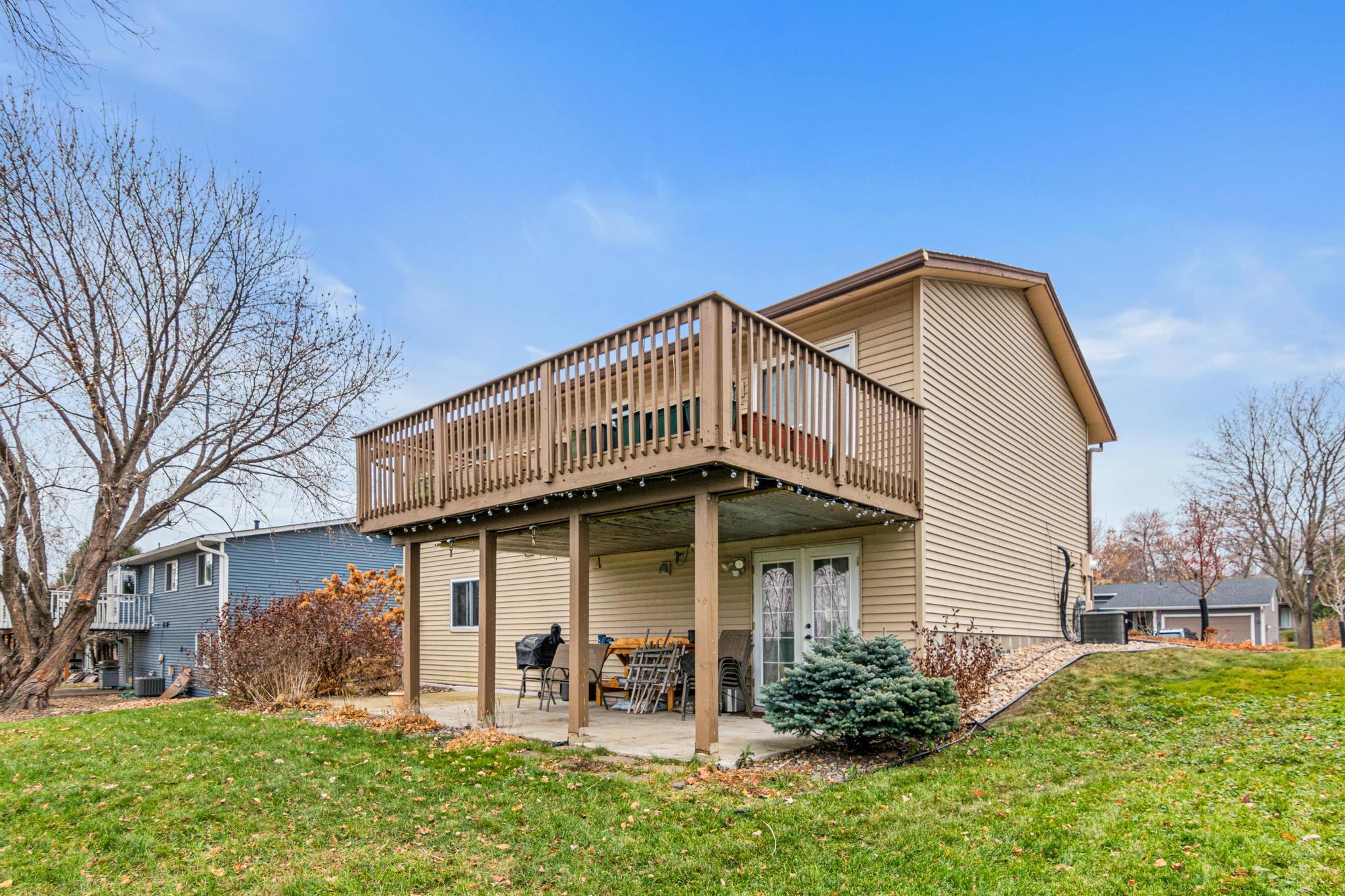 6596 Sandlewood Road