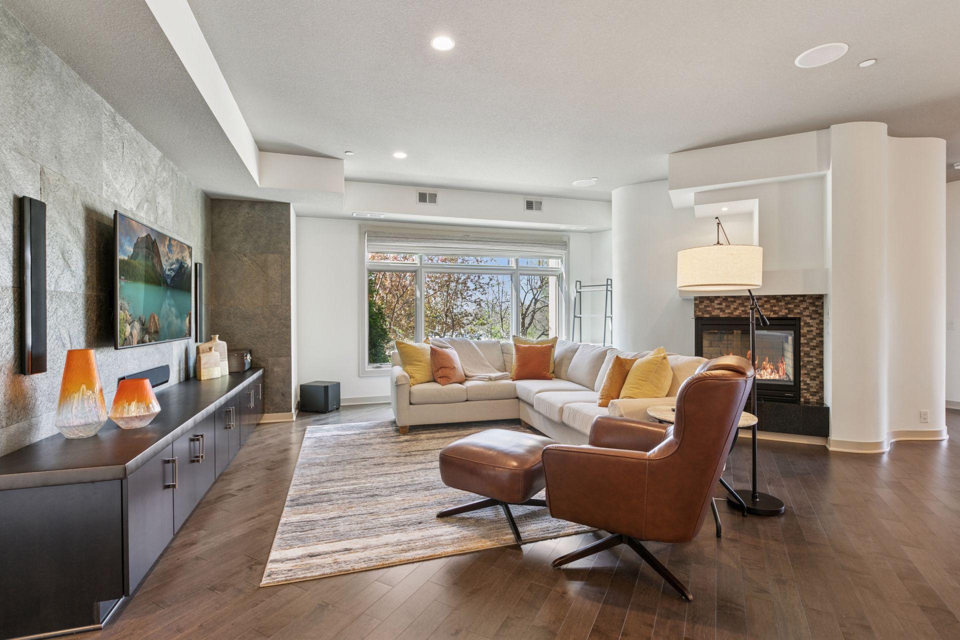 555 Oak Ridge Place 150
