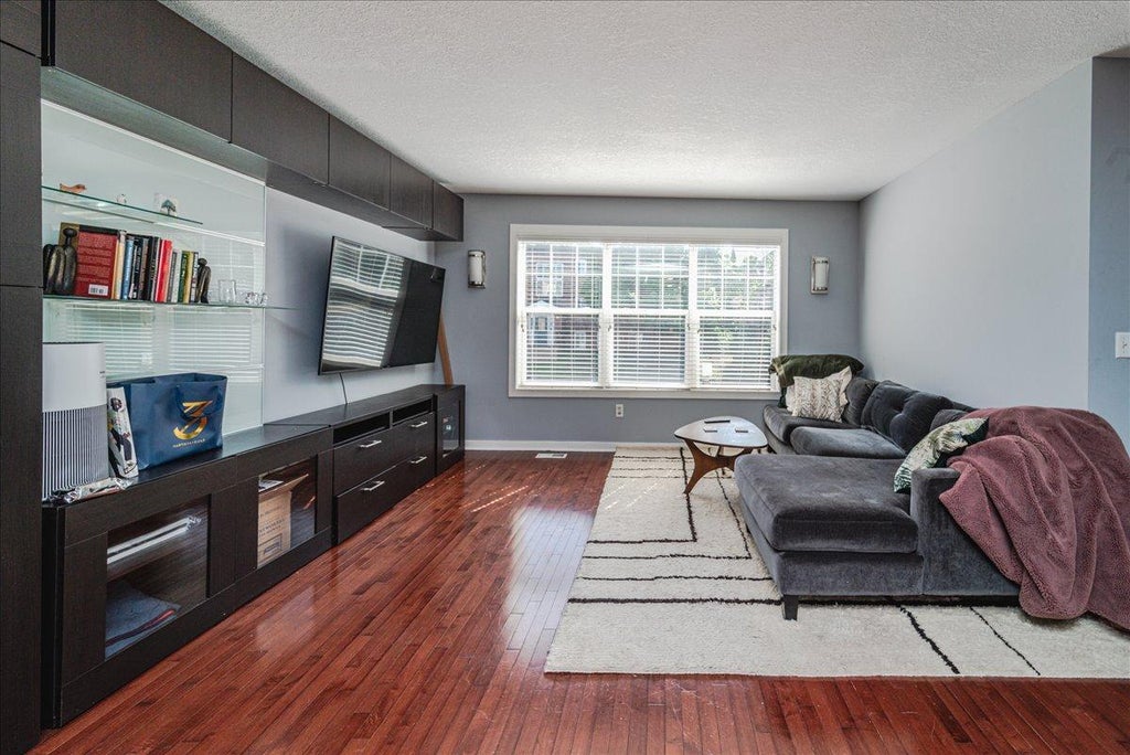 Photo of 1440 Marshall Street NE, Minneapolis, MN 55413 (MLS # 7103801)