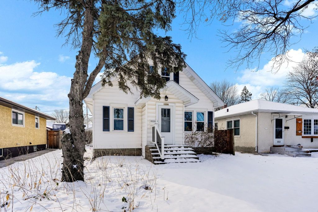 Photo of 1008 Scheffer Avenue, Saint Paul, MN 55102 (MLS # 6823879)