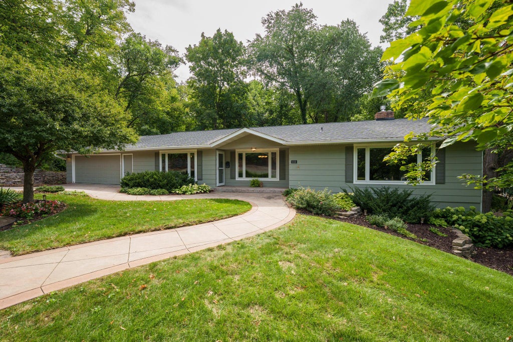 Photo of 111 W Colvill Street, Cannon Falls, MN 55009 (MLS # 7132628)