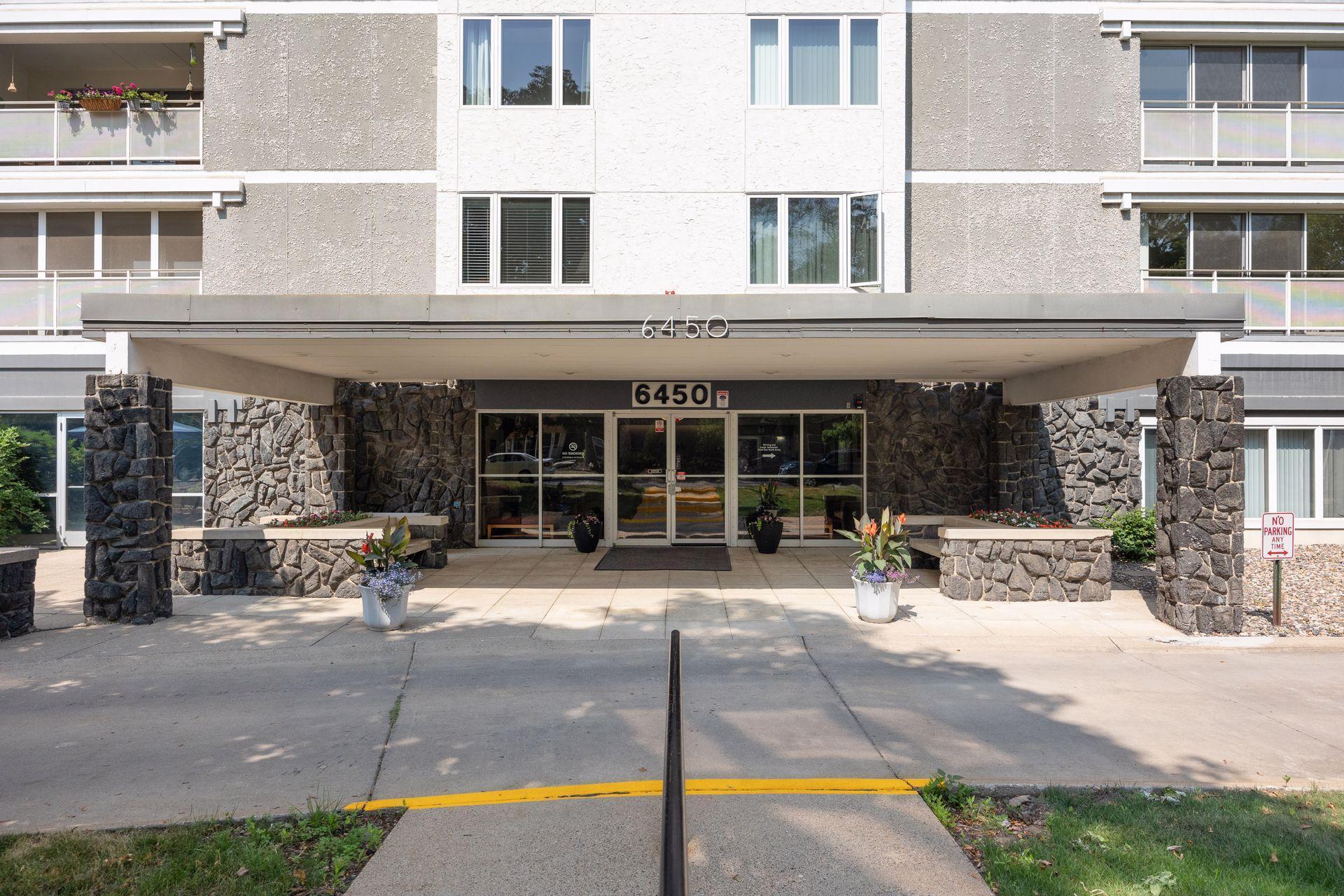 6450 York Avenue S 406