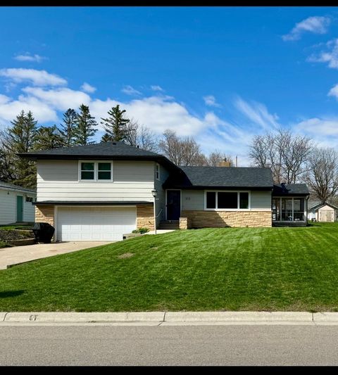 Photo of 213 E Hollett Street, Tracy, MN 56175 (MLS # 7018165)