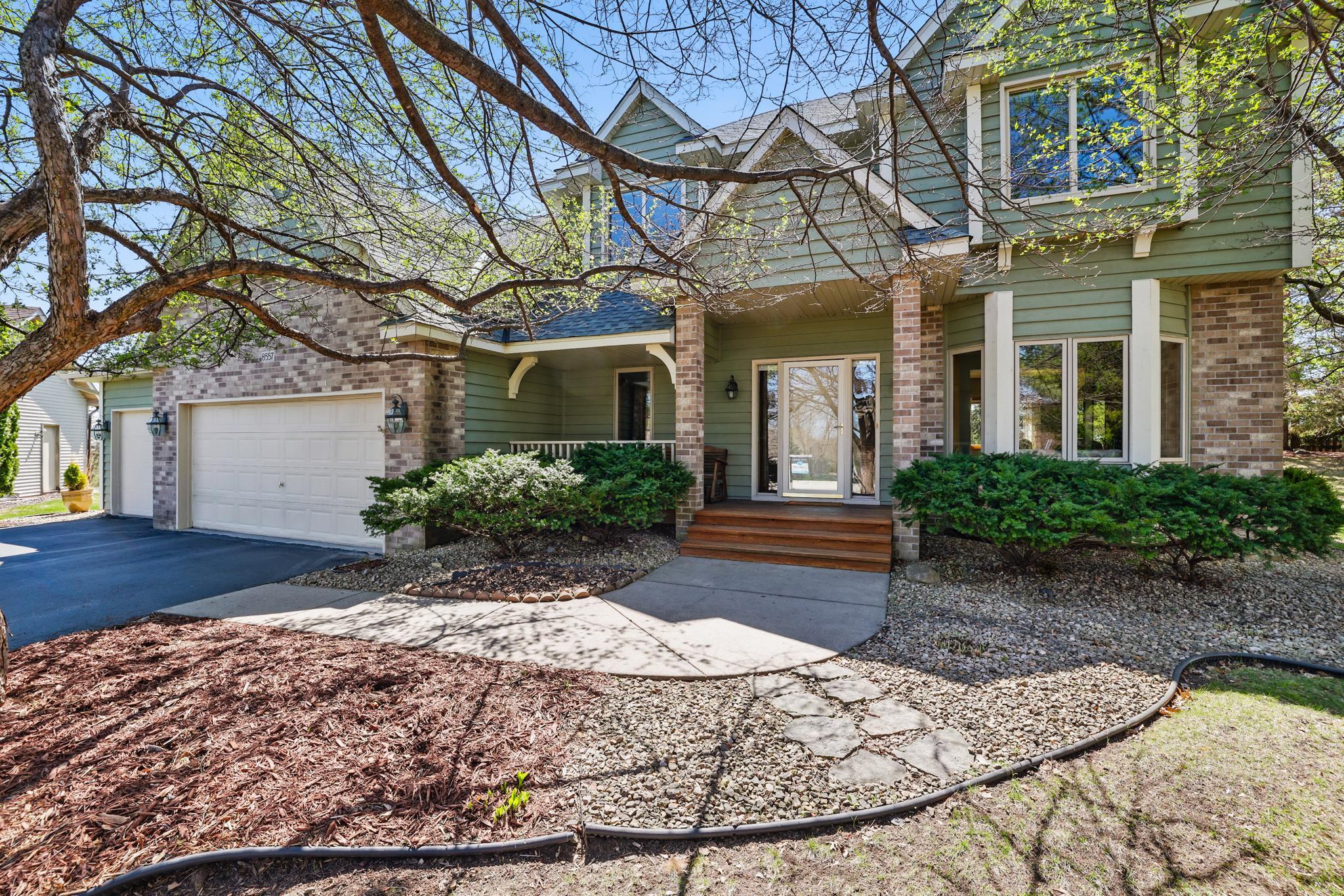 8557 Beacon Alcove