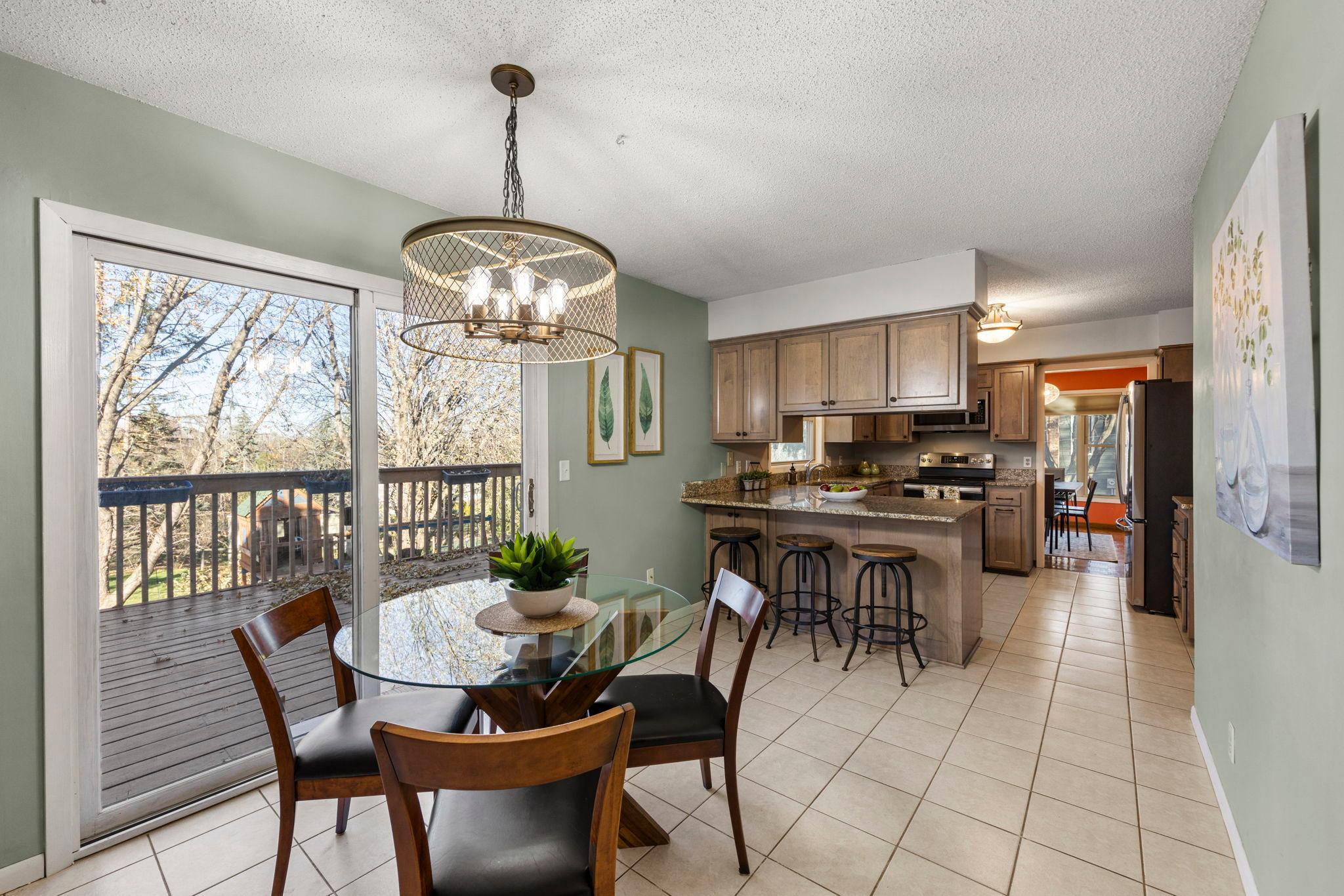 4444 Victoria Street N