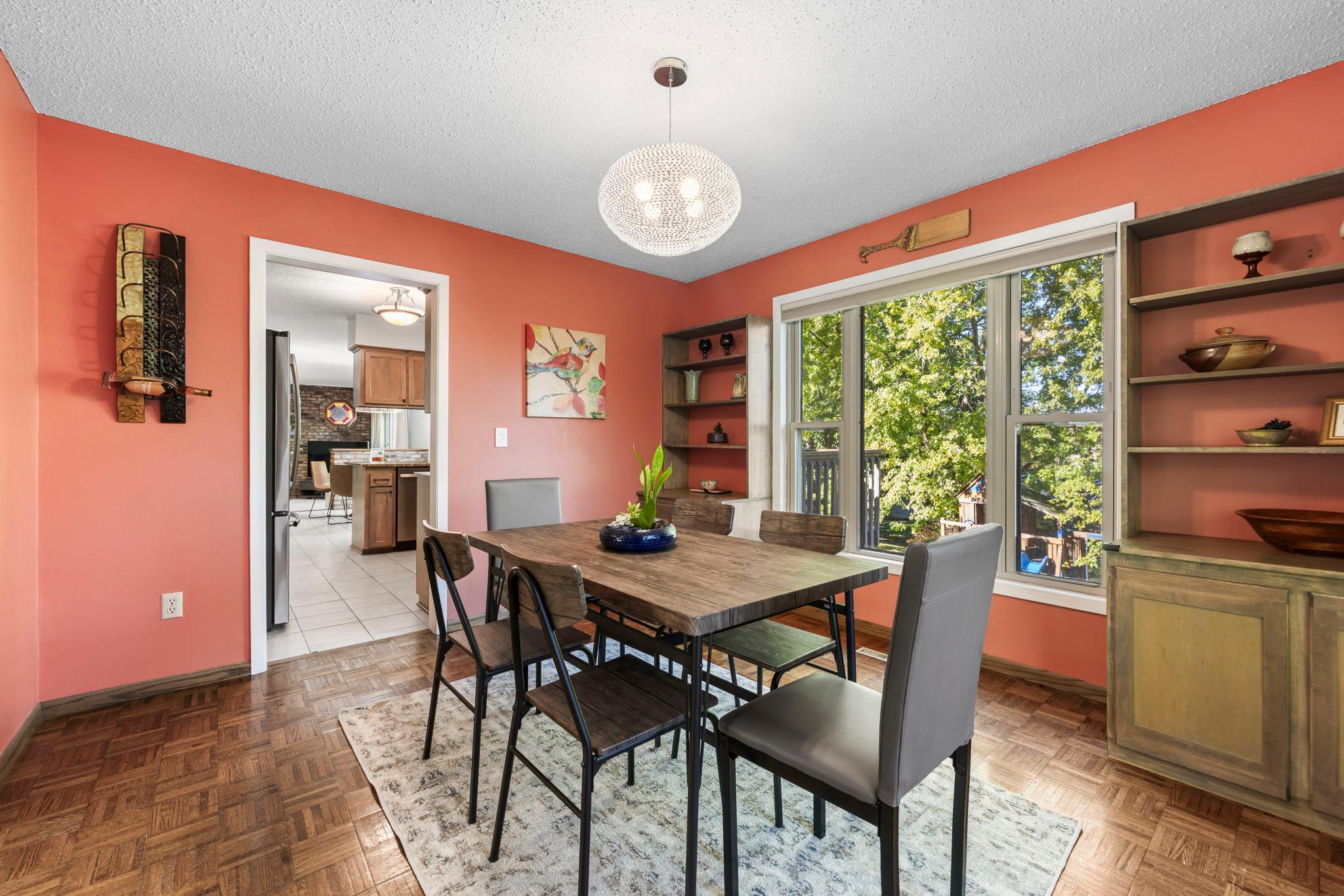 4444 Victoria Street N