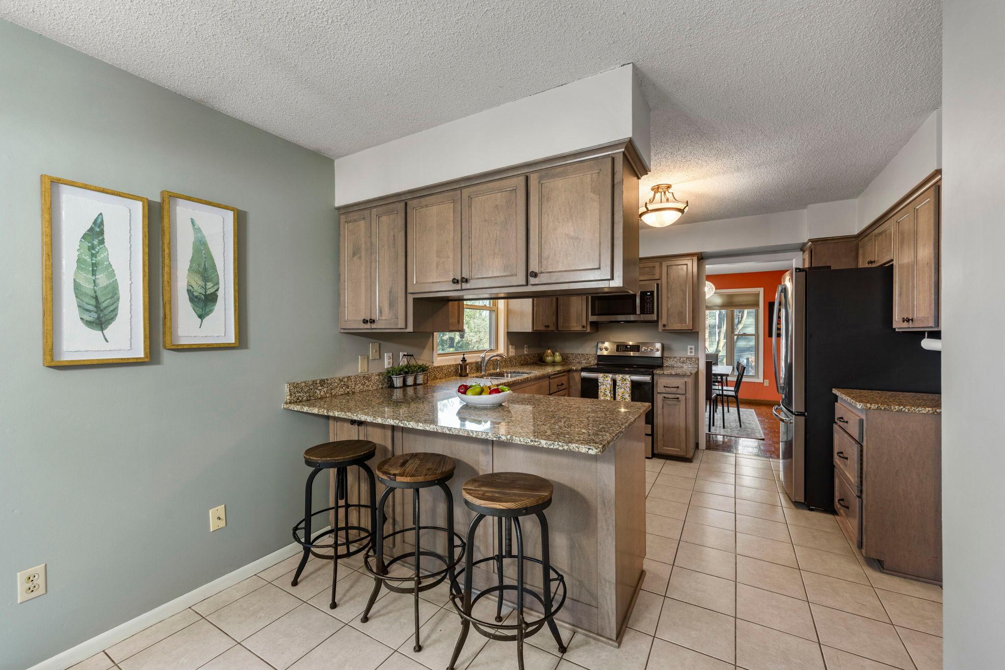 4444 Victoria Street N