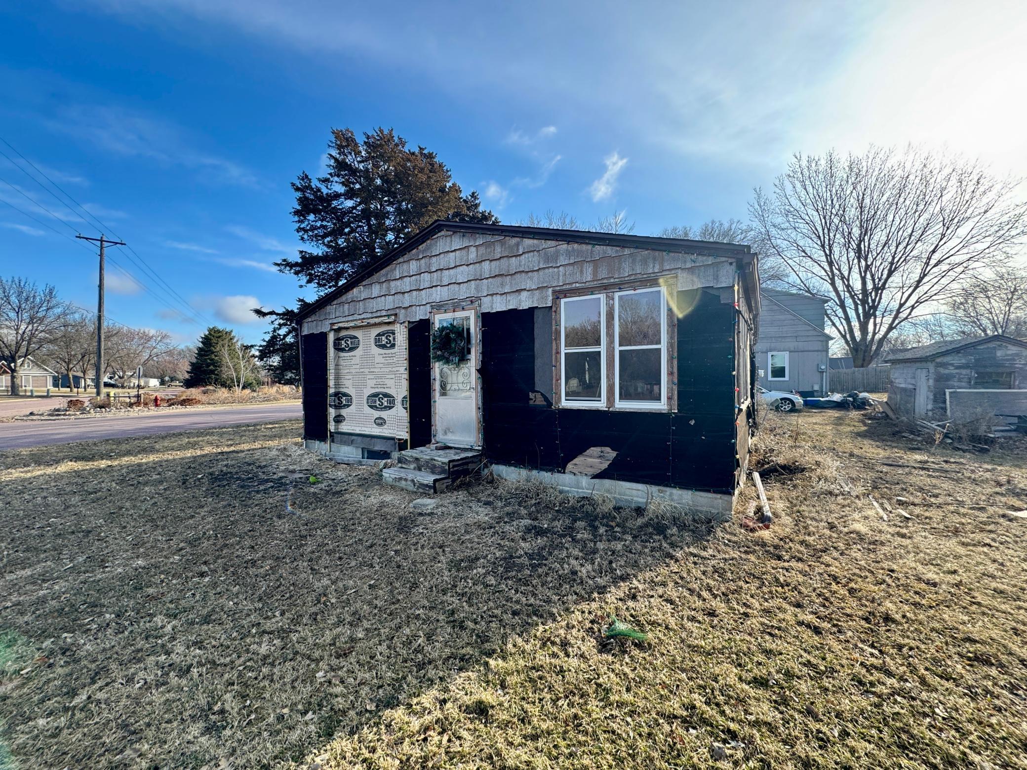 704 E Walnut Street
