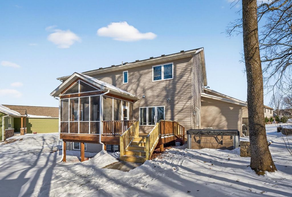 Photo of 968 Southern View Lane SW, Rochester, MN 55902 (MLS # 7014006)