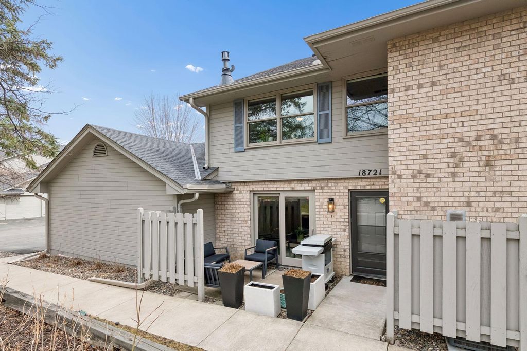 Photo of 18721 Clear View Court, Minnetonka, MN 55345 (MLS # 7043622)