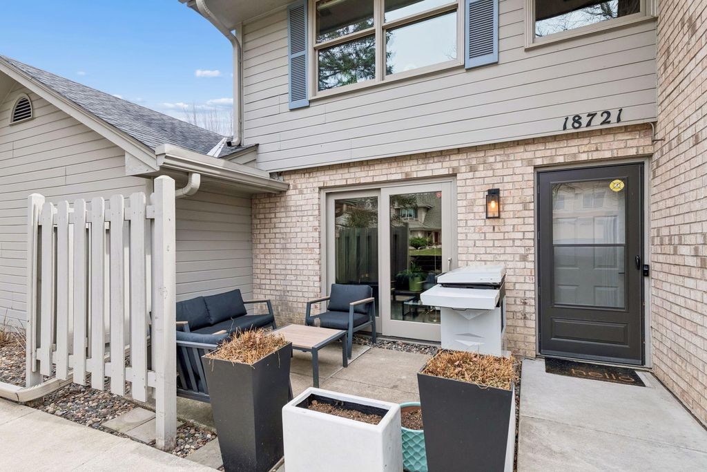 Photo of 18721 Clear View Court, Minnetonka, MN 55345 (MLS # 7043622)