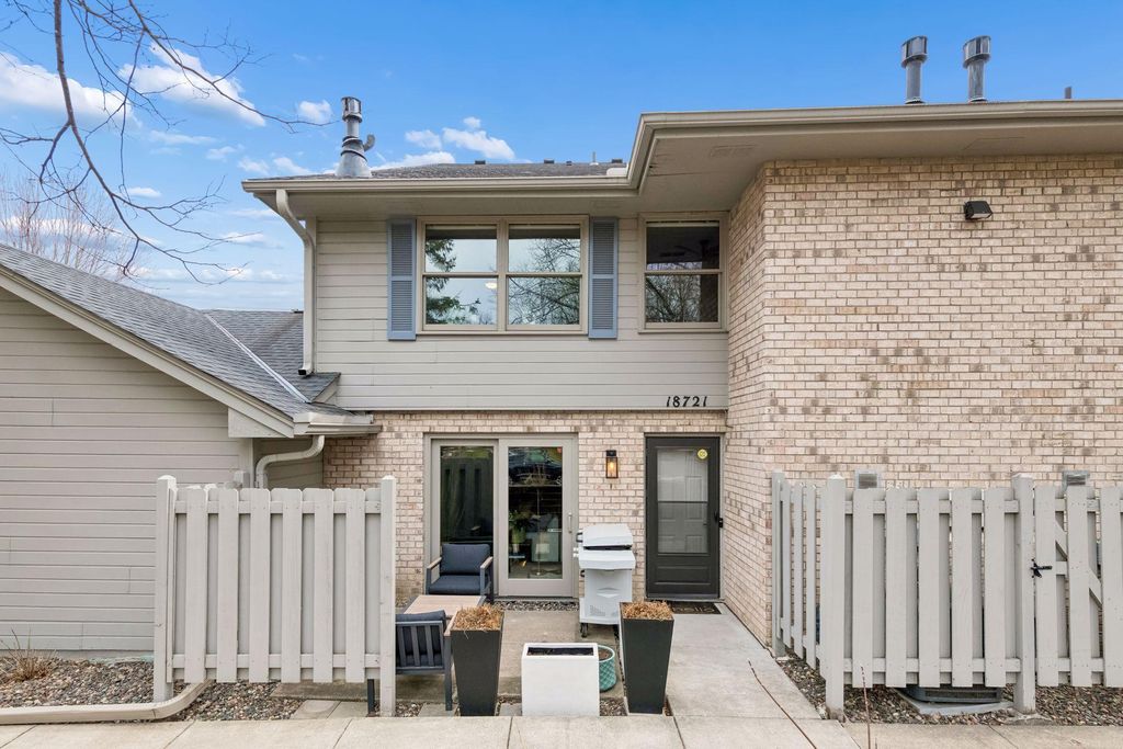 Photo of 18721 Clear View Court, Minnetonka, MN 55345 (MLS # 7043622)