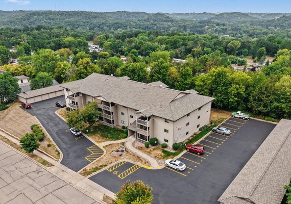 1828 PERLICH AVE APT 2A, RED WING, MN 55066 - Image bb17aaec797656af2d9f0ca01c992e36/2863831856