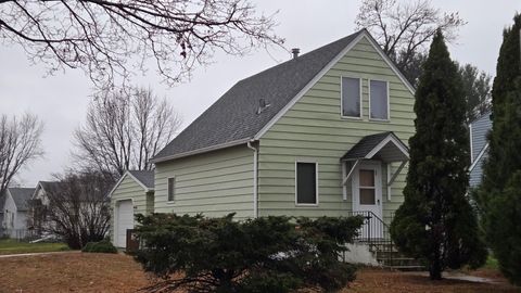 814 14th Avenue SE Austin MN 55912