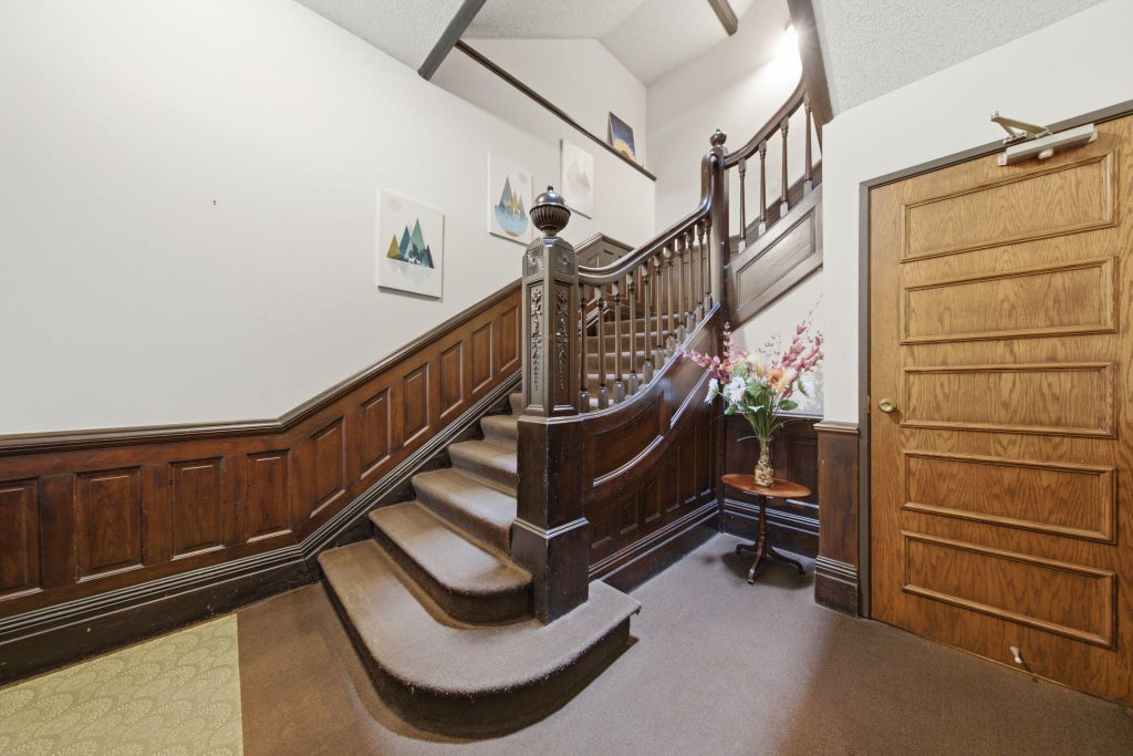Photo of 168 College Avenue W #2, Saint Paul, MN 55102 (MLS # 7093335)