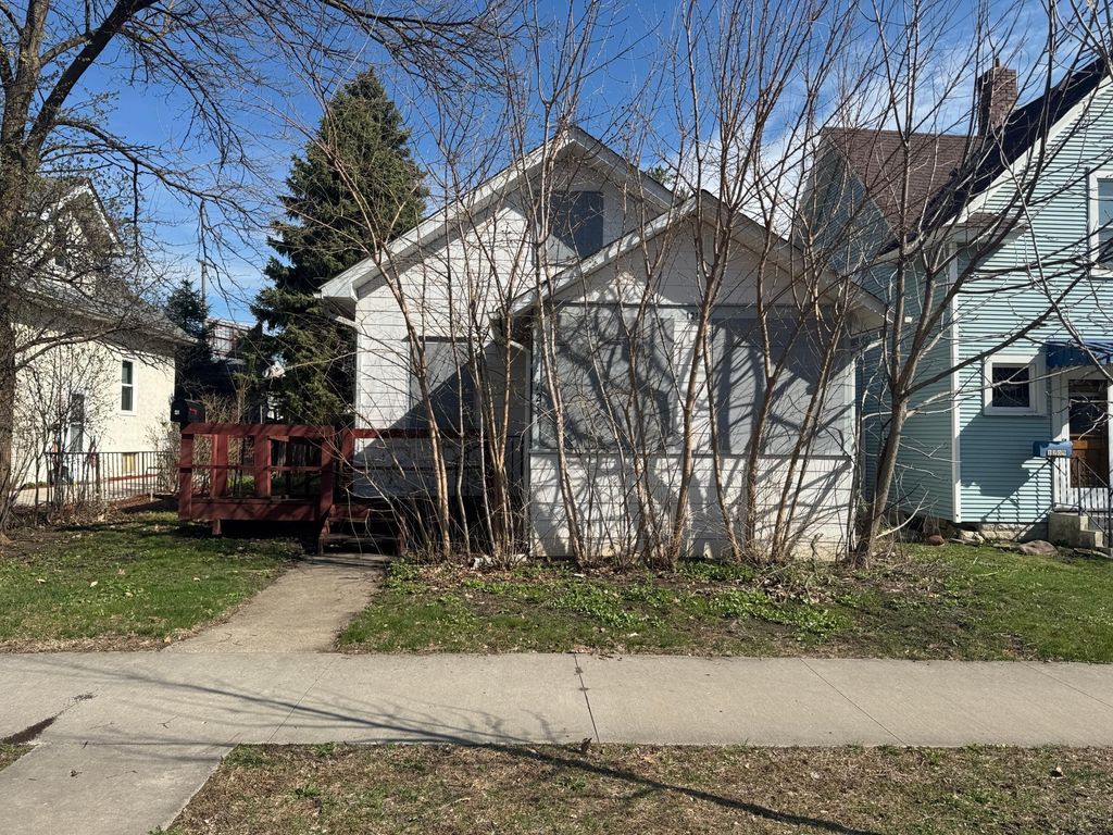 Photo of 1211 Juno Ave, Saint Paul, MN 55116 (MLS # 7055562)