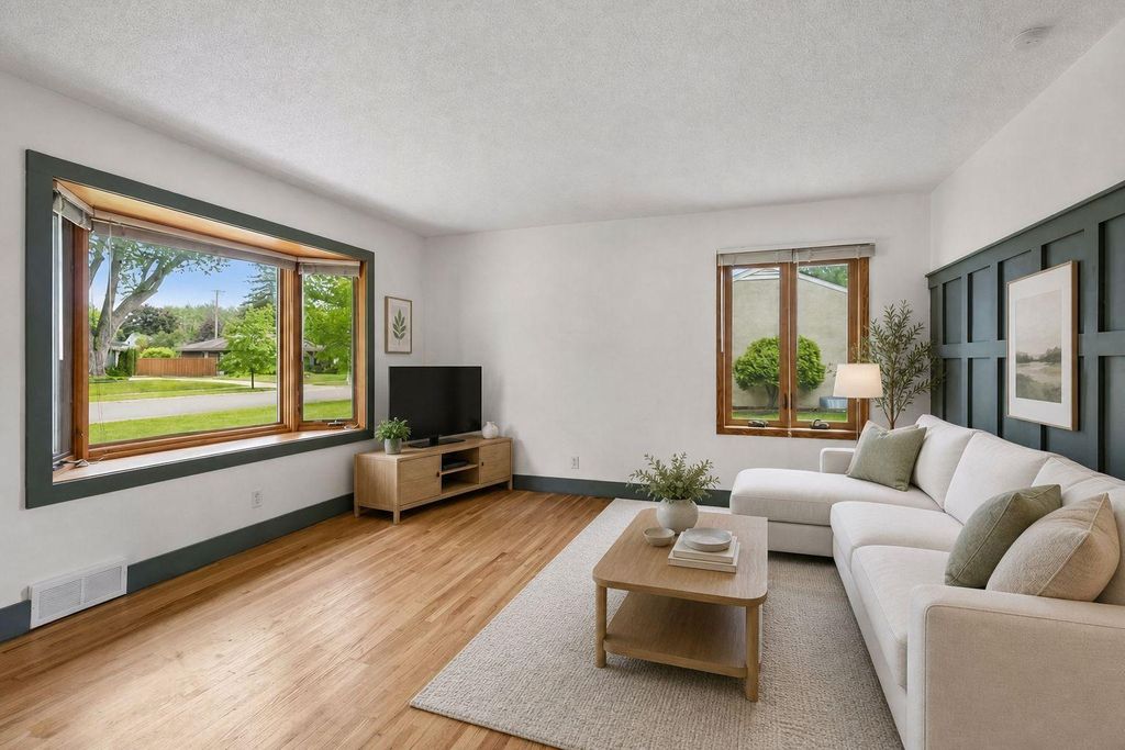 Photo of 7226 Chicago Avenue, Richfield, MN 55423 (MLS # 7078283)