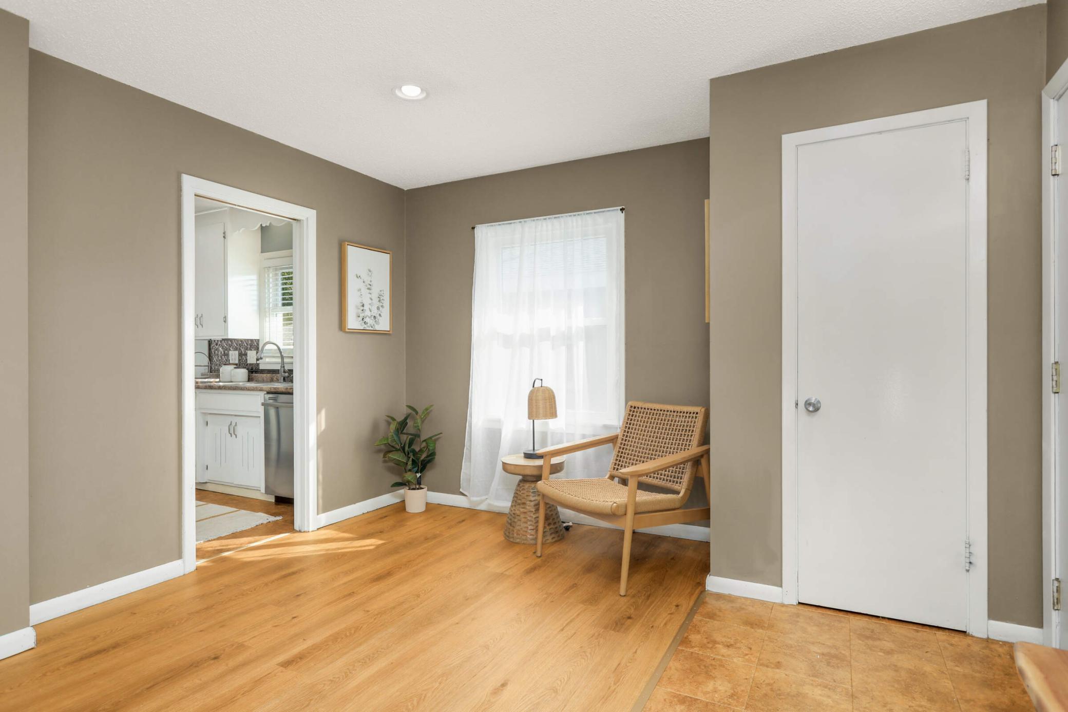 1611 Oregon Avenue S