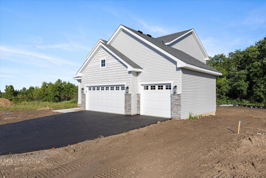 Photo of 2065 Lusitano Street, Shakopee, MN 55379 (MLS # 6726763)