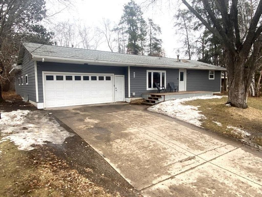 Photo of 721 SW 4th Street, Brainerd, MN 56401 (MLS # 7033130)