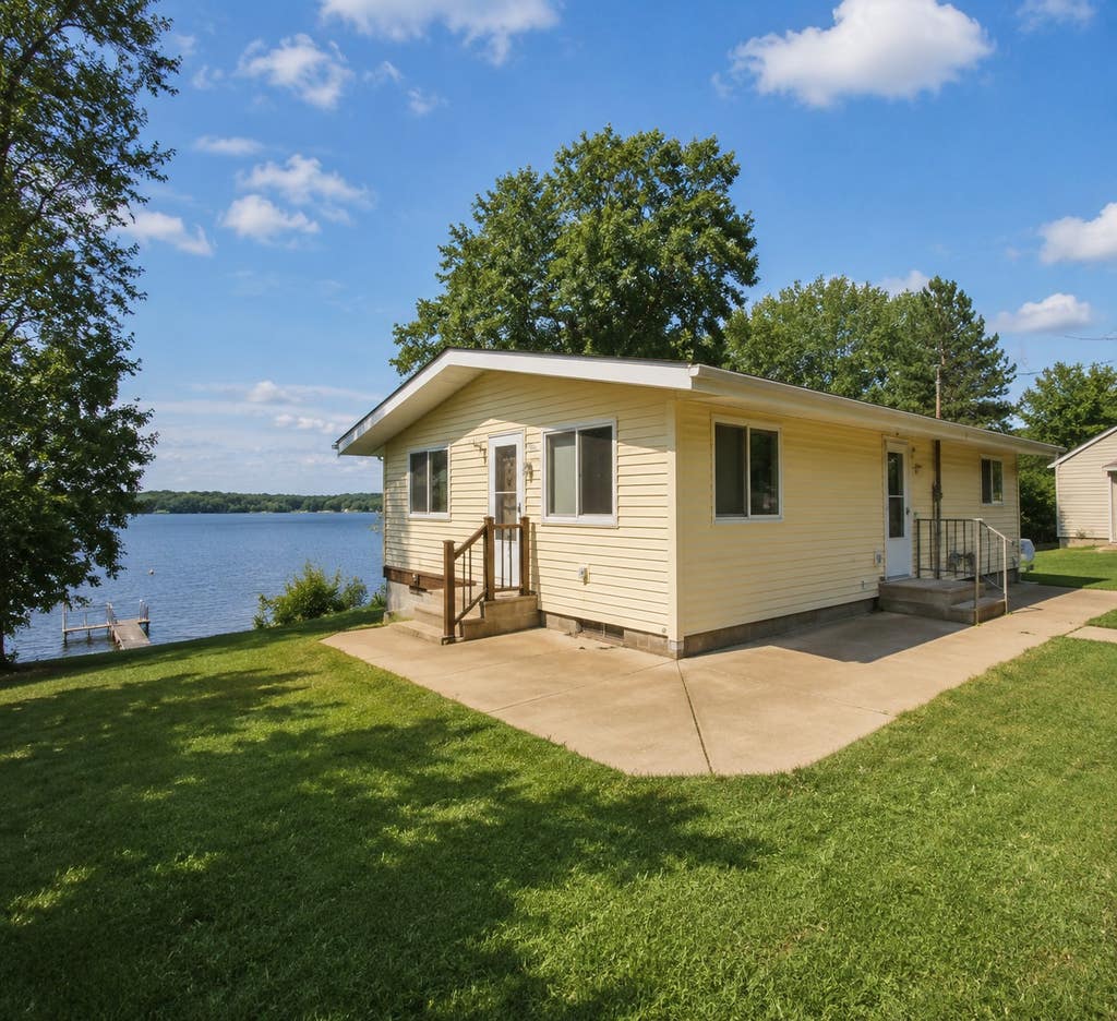Photo of 32727 Nuthatch Avenue, Aitkin, MN 56431 (MLS # 7116752)