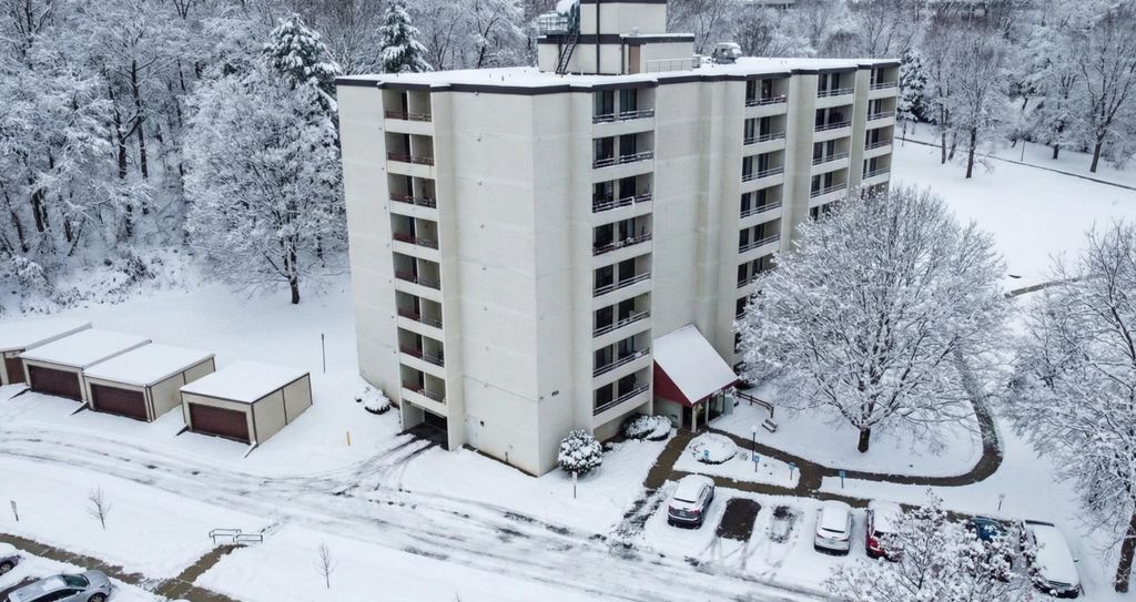 Photo of 625 19th Street NW #407, Rochester, MN 55901 (MLS # 7014679)