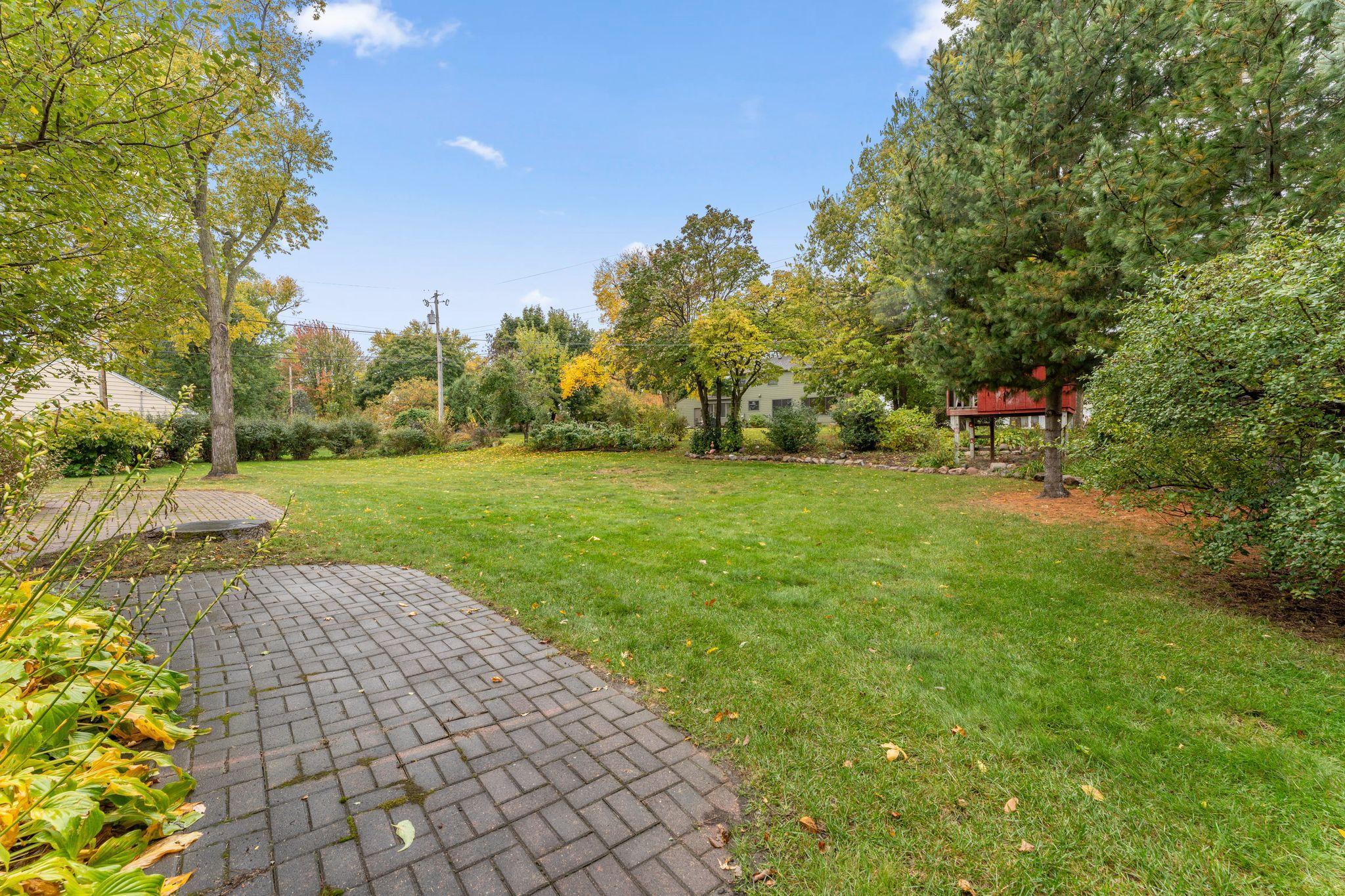 402 Sweet Briar Lane