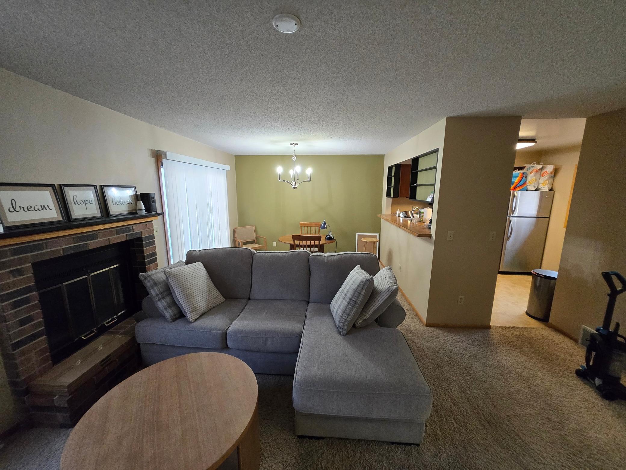 28 Elton Ridge Court NW