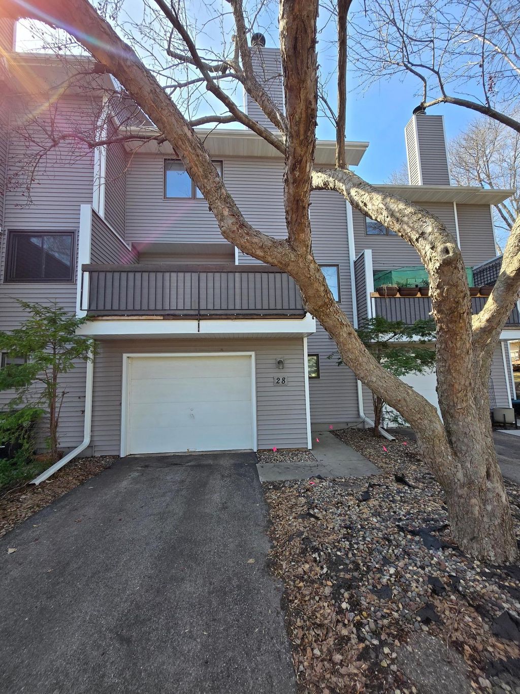 Photo of 28 Elton Ridge Court NW, Rochester, MN 55901 (MLS # 7044277)