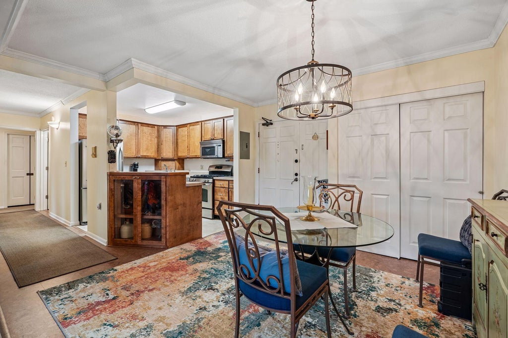 Photo of 6730 Vernon Avenue S #312, Edina, MN 55436 (MLS # 7161046)