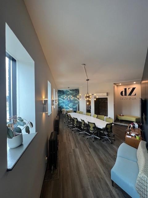 1032 7th Street W