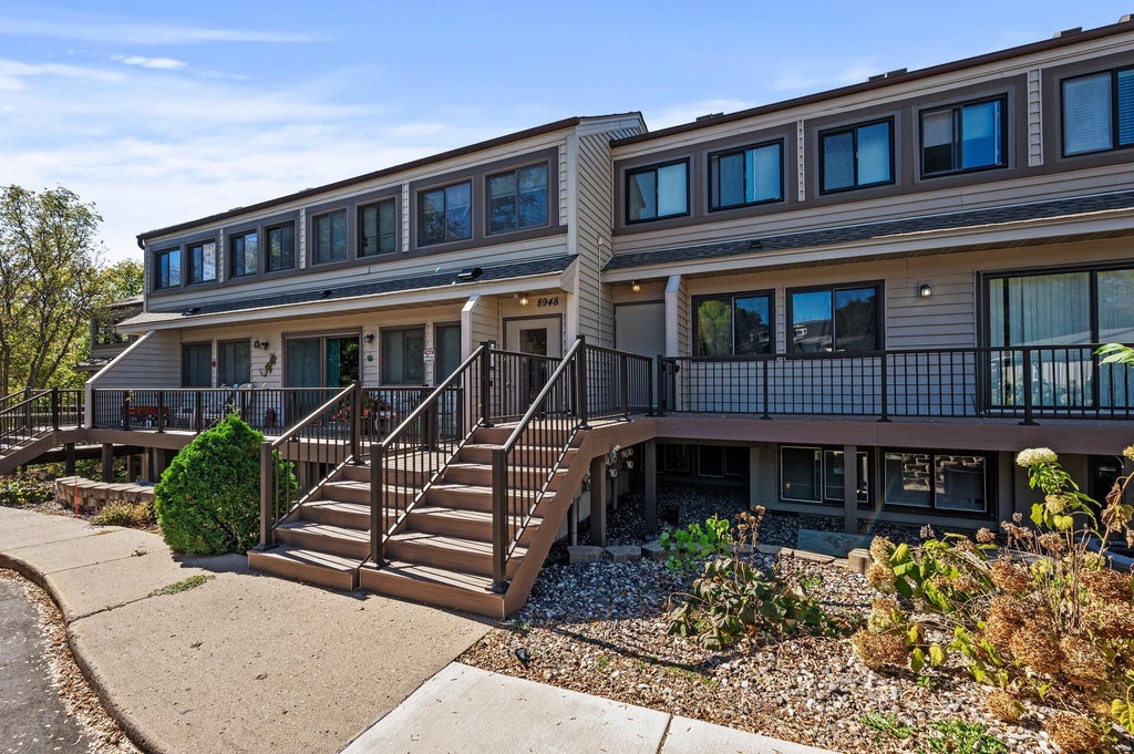 Photo of 8948 Neill Lake Road #155E, Eden Prairie, MN 55347 (MLS # 7135696)